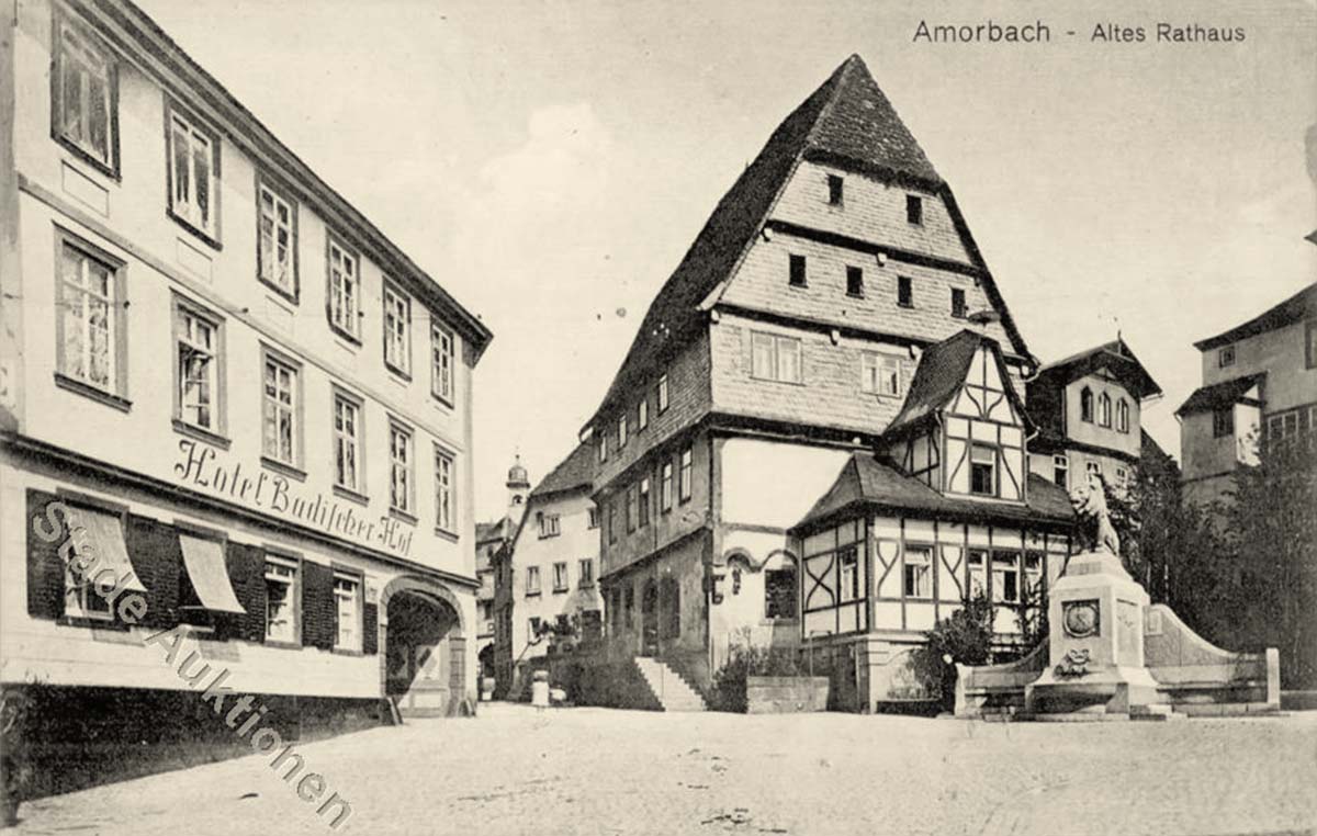 Amorbach. Altes Rathaus, Kriegerdenkmal, Hotel Badischer Hof