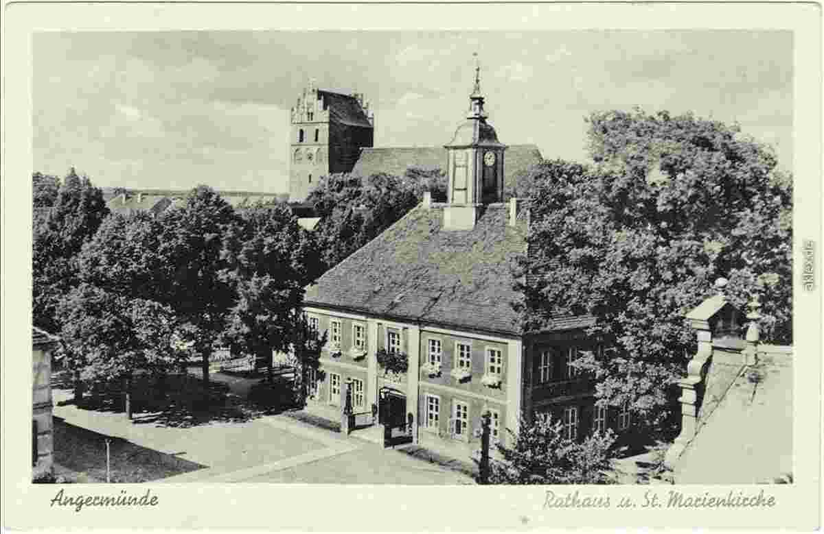 Angermünde. Rathaus und St Marienkirche