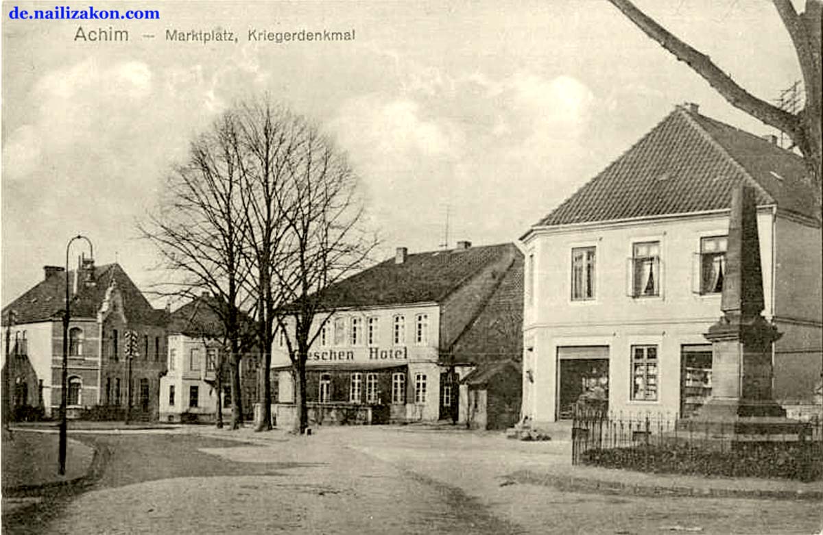 Achim (Verden). Marktplatz mit Denkmal, 1918