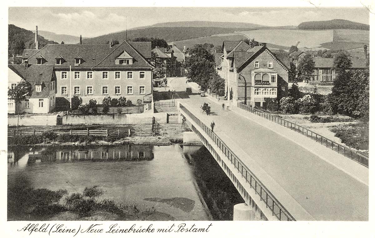 Alfeld (Leine). Neue Leinebrücke mit Postamt, 1939