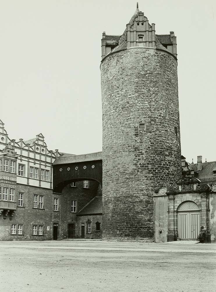 Bernburg (Saale). Schloß Bernburg, Bergfried, 1936