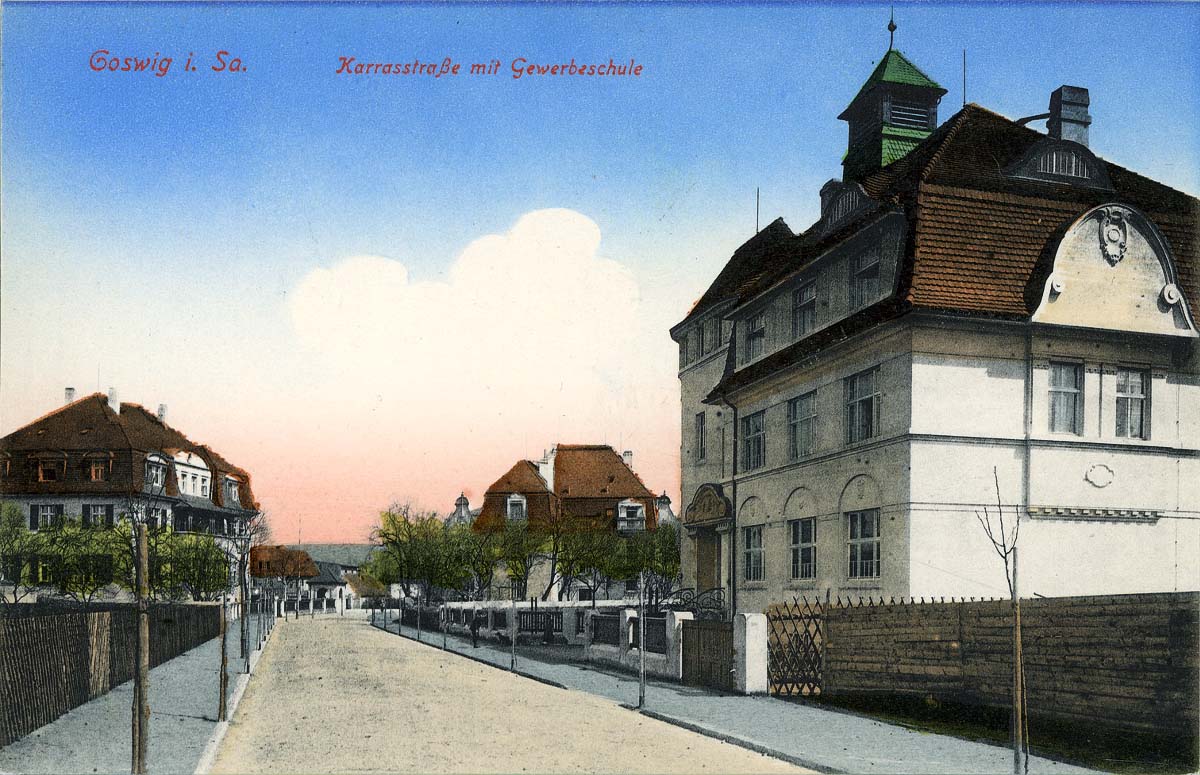 Coswig (Sachsen). Carrasstraße mit Gewerbeschule, 1915