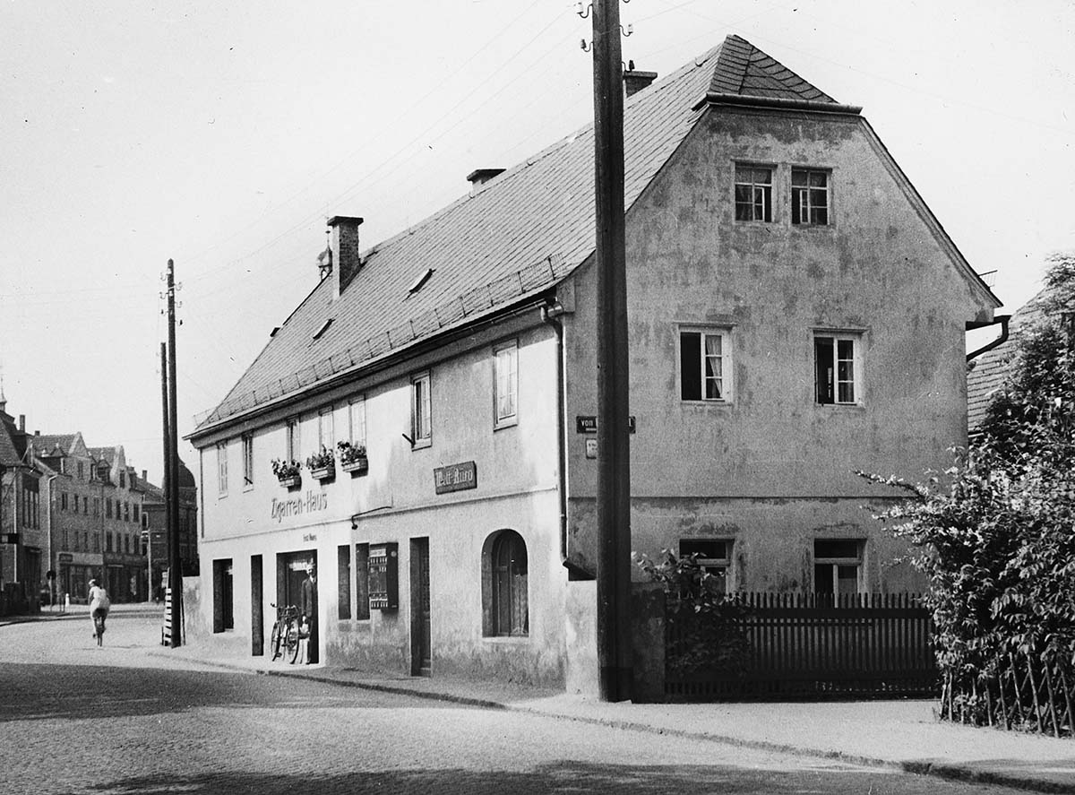 Coswig (Sachsen). Hauptstraße, Zigarrenhaus Thomas, Geschäftseröffnung 1899, 1918