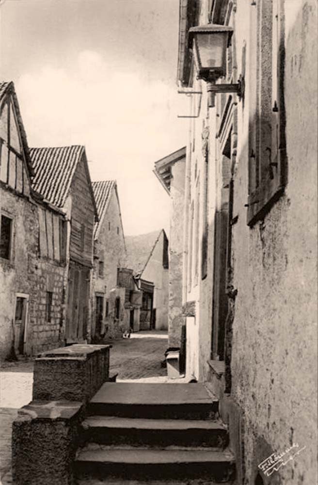Dahlem (Euskirchen). Kronenburg - Blick auf strasse, 1954