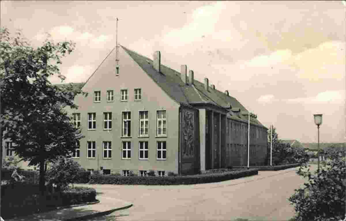 Elsteraue. Tröglitz - Kalinin-Oberschule, 1966
