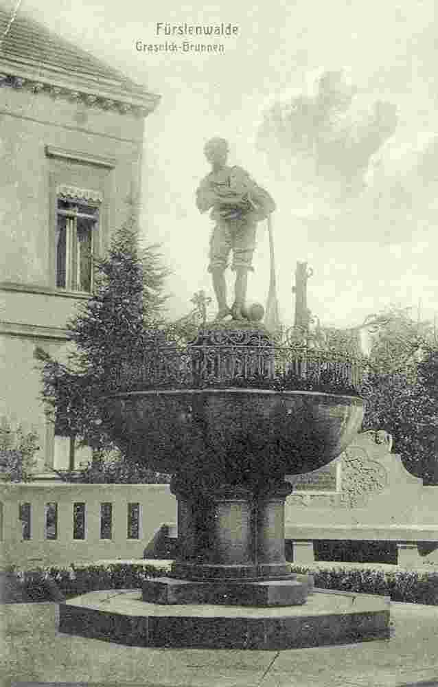 Fürstenwalde. Grasnick-Brunnen, 1925