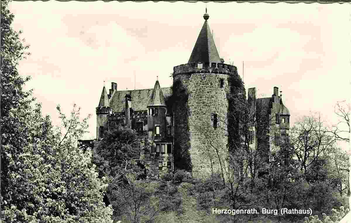 Herzogenrath. Burg (Rathaus)