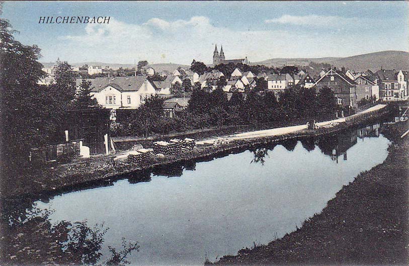 Hilchenbach. Panorama der Stadt und fluss Ferndorfbach, 1910