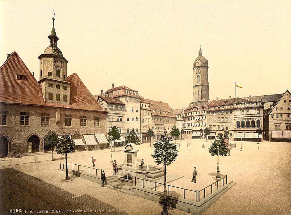 Jena. Marktplatz mit Bismarkbrunner