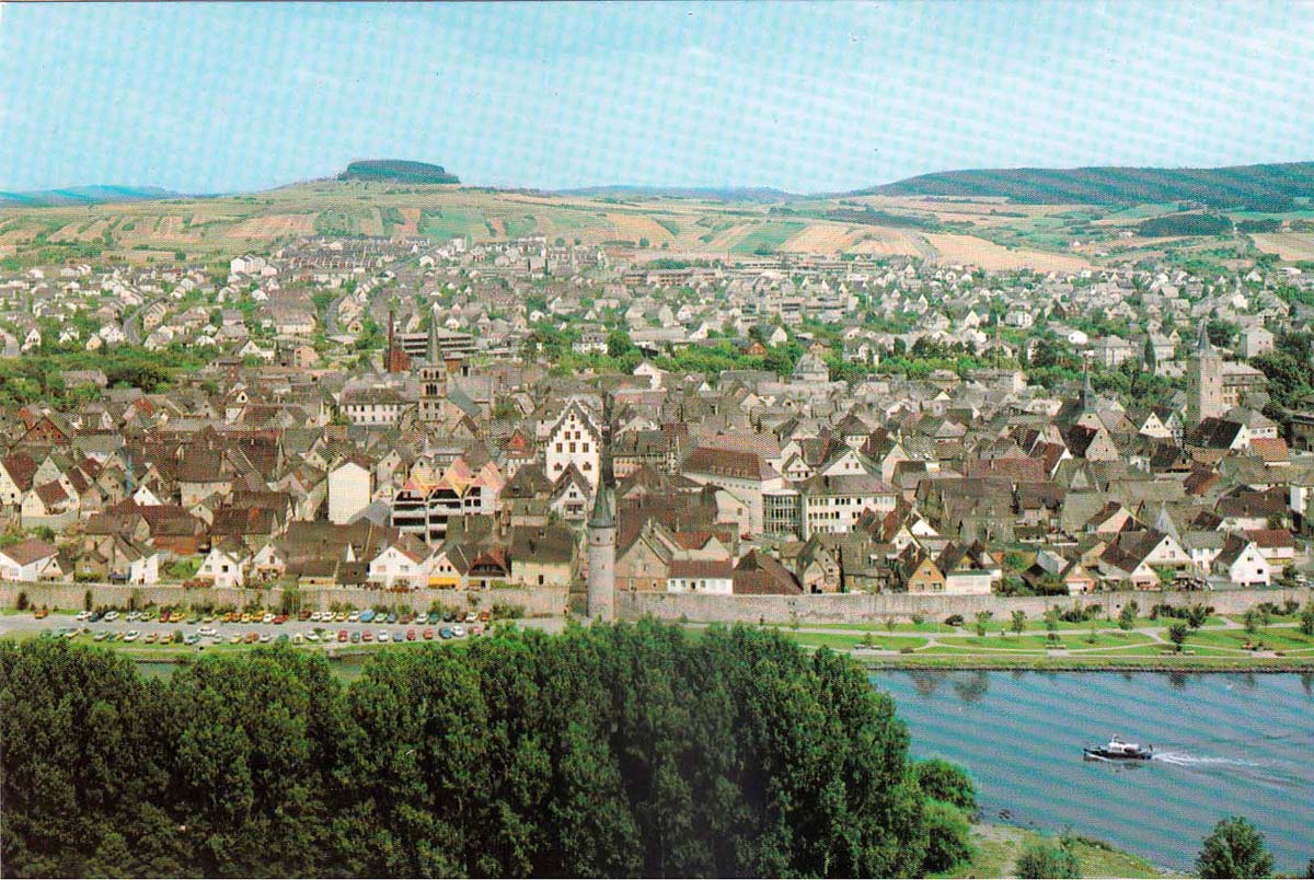 Karlstadt. Panorama der Stadt und fluss Main
