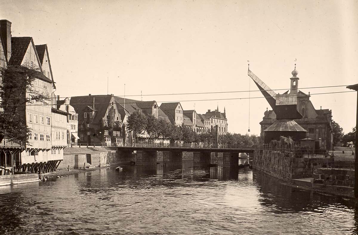 Lüneburg. Alter Kran, Ilmenaustraße, am Stintmarkt, um 1930