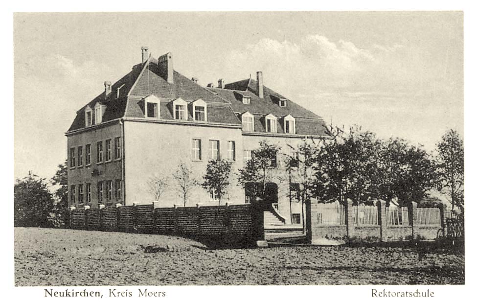 Moers (Mörs). Neukirchen, Rektoratsschule um 1930