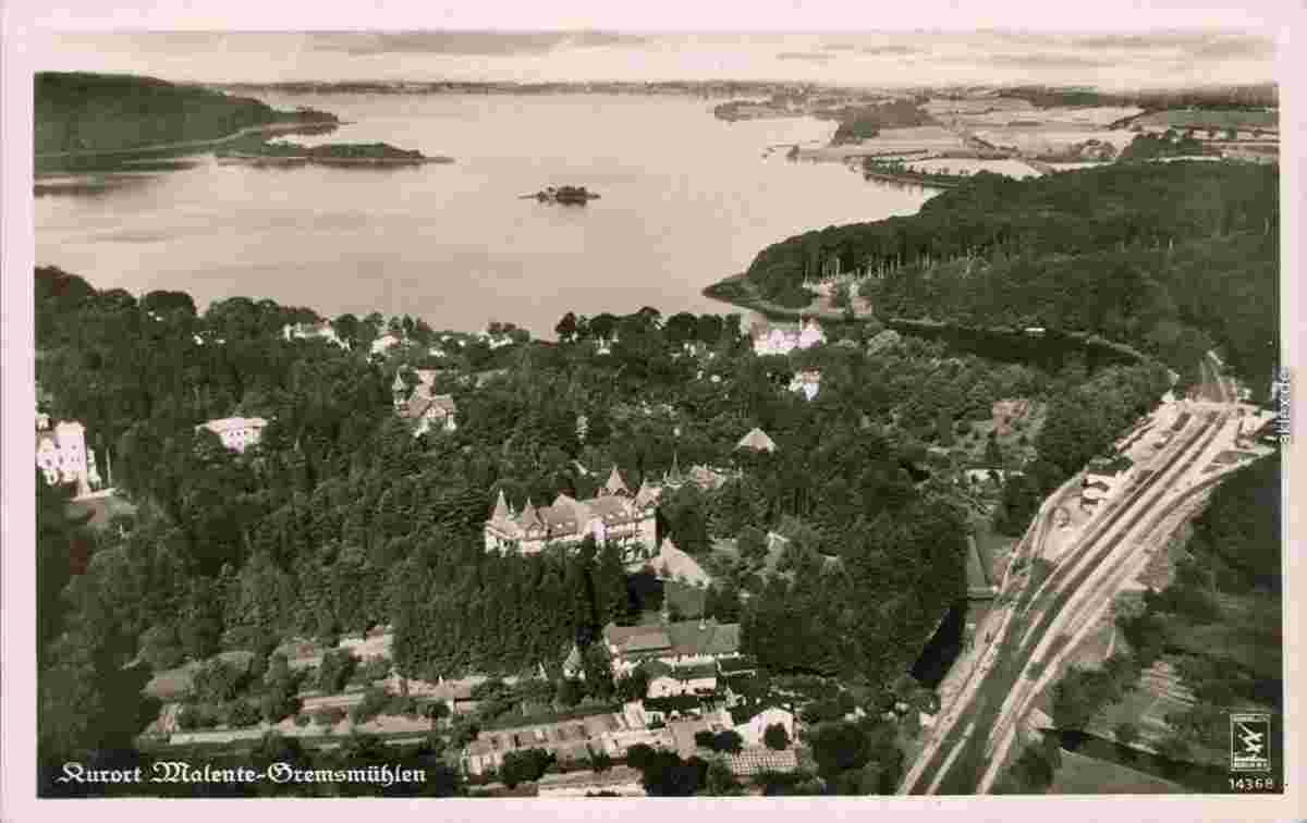 Malente-Gremsmühlen mit Bahnhof und See, Luftbild, 1930