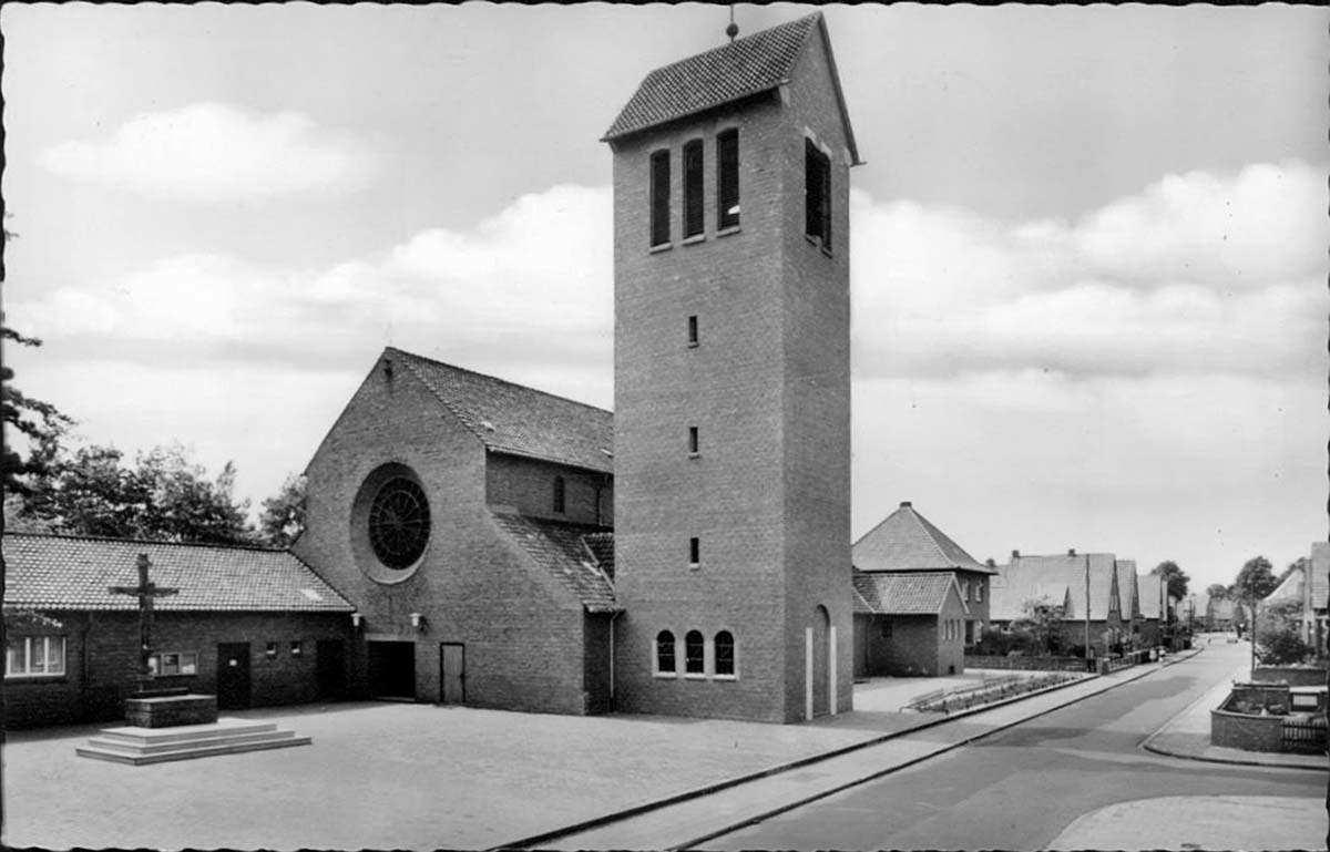 Nordhorn. St Marien Kirche, 1965