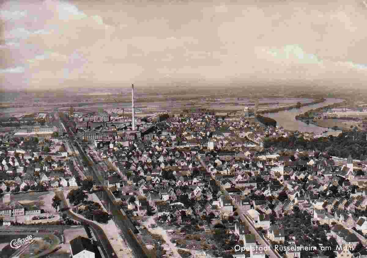Rüsselsheim am Main. Blick auf Stadt, Opel Werk und fluss Main, 1969