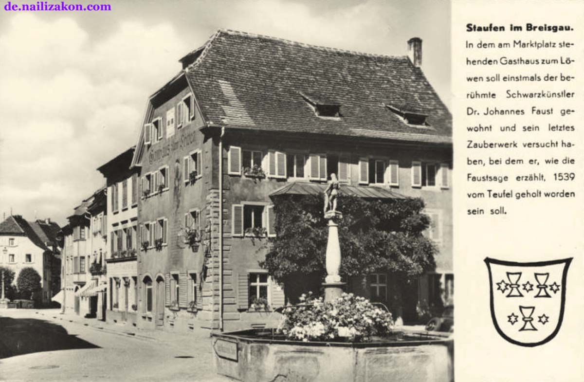Staufen im Breisgau. Marktplatz mit brunnen und Gasthaus zum Löwen, um 1960