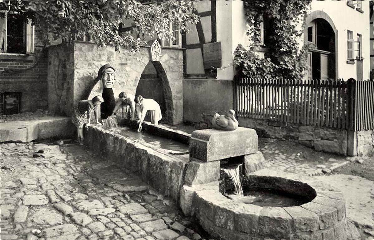 Schwalenberg - Volkwin Brunnen, 1956