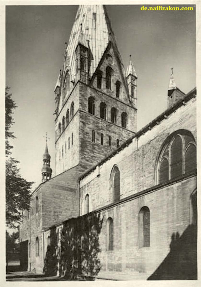 Soest. St Patrokli Dom, Südseite und Turm, um 1955