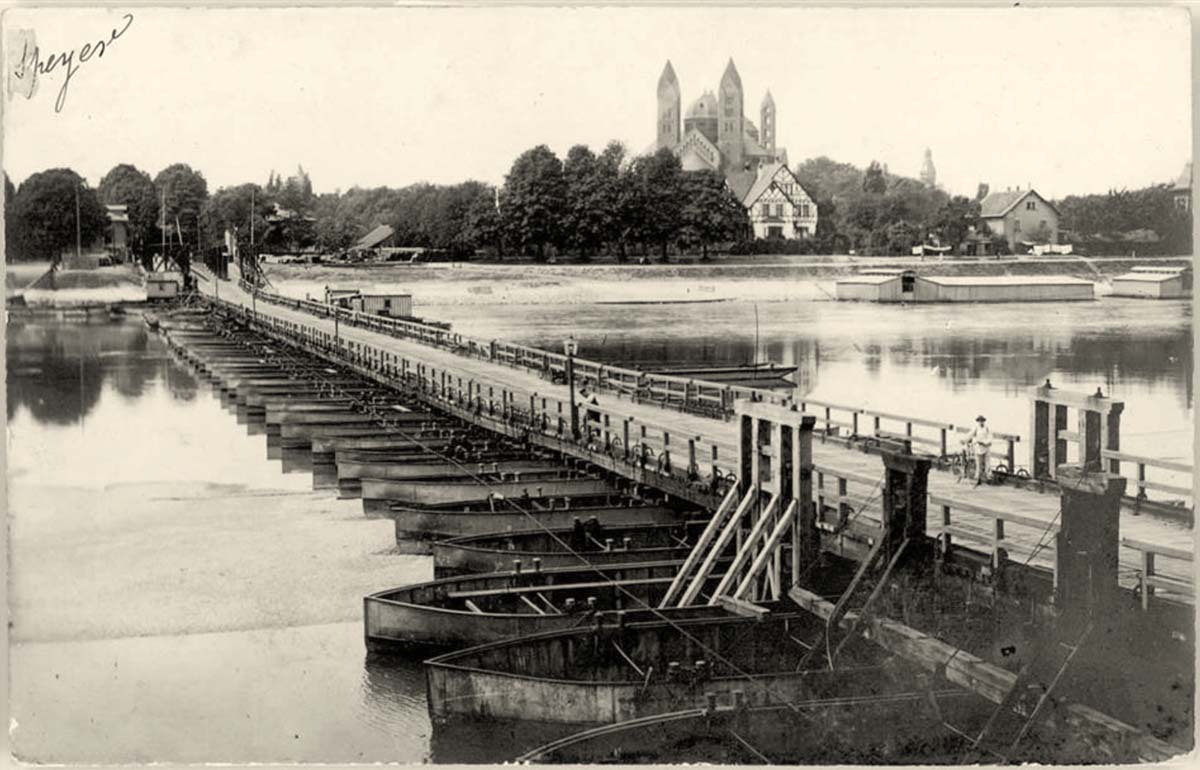 Speyer. Alten Ponton Rheinbrücke