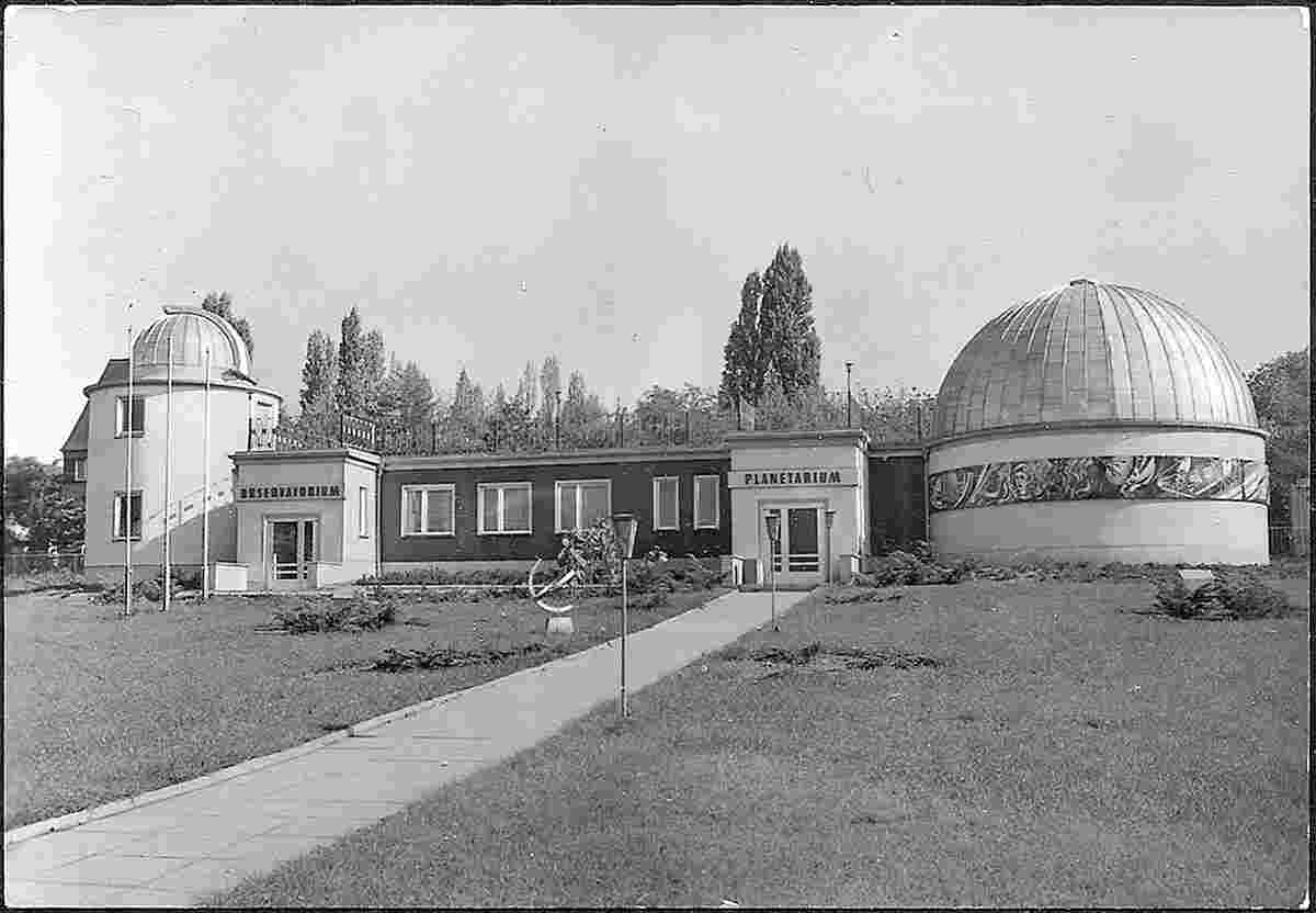 Schkeuditz. Observatorium und Planetarium