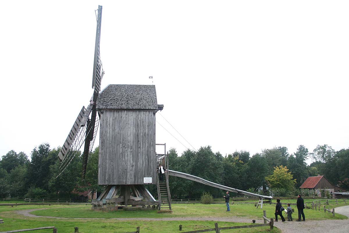 Titz. Höllen - Bockwindmühle, wieder aufgebaut im Museumsdorf Cloppenburg