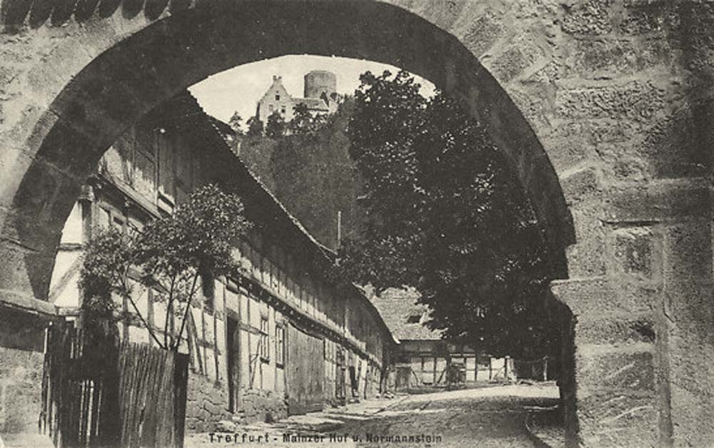 Treffurt. Mainzer Hof und Burg Normannstein