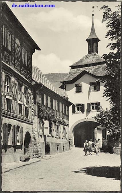Vogtsburg im Kaiserstuhl. Stadttor