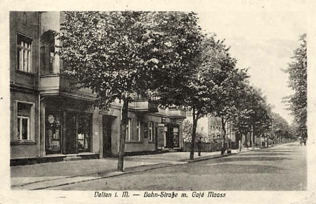 Velten. Bahnstraße mit Cafe 'Maas', 1921