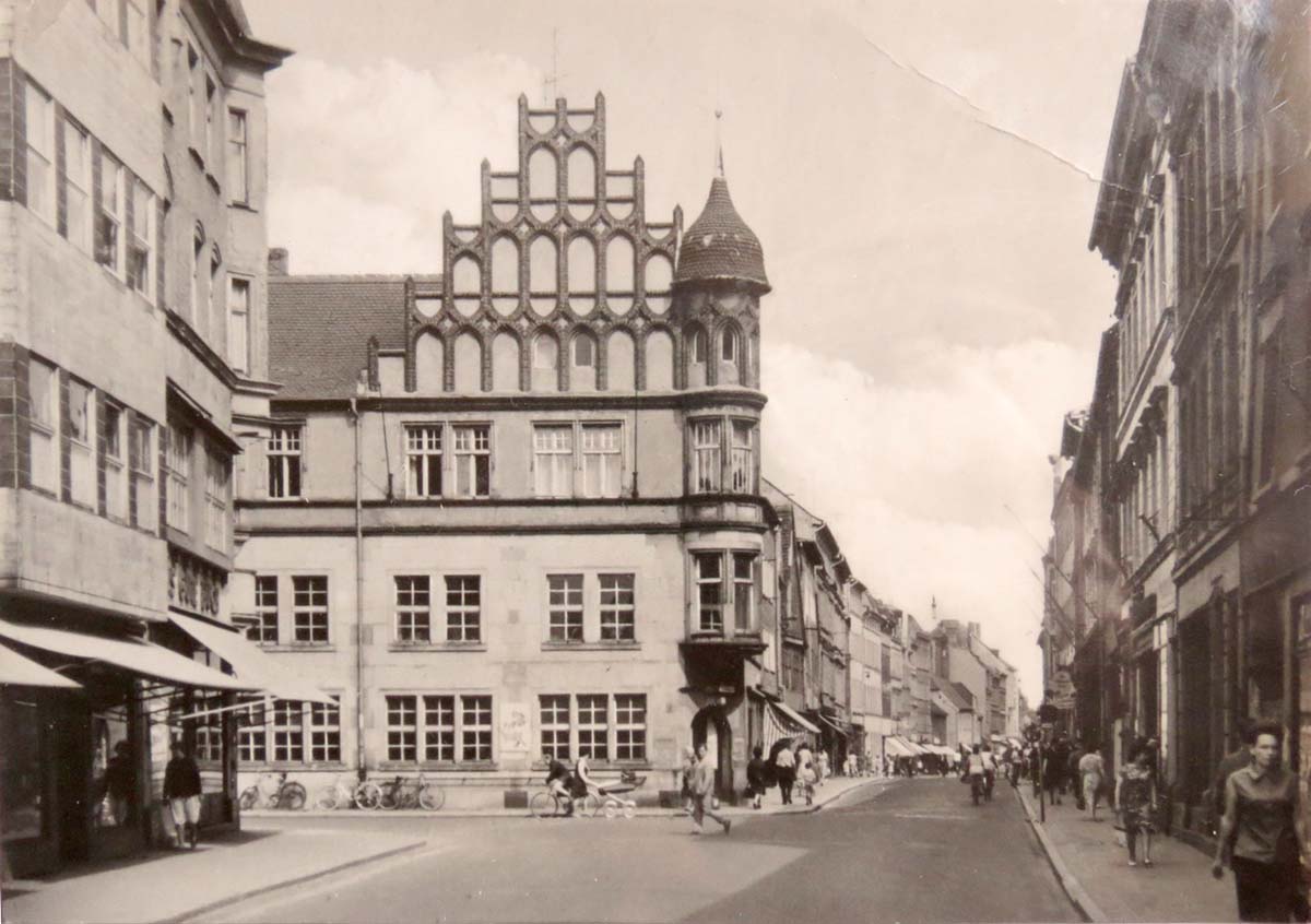 Lutherstadt Wittenberg. Collegienstraße und Hamlethaus, 1968