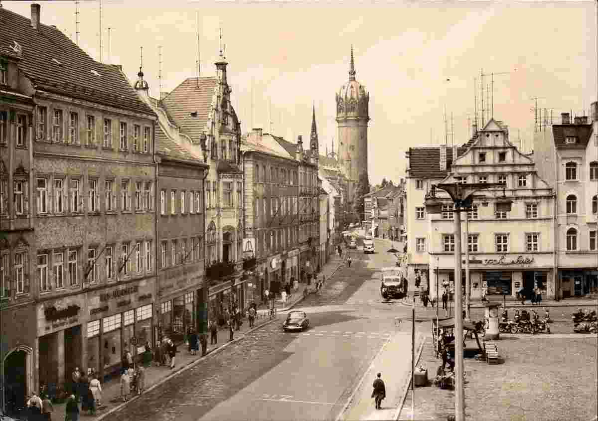 Wittenberg. Schloßstraße, in der Ferne - Schloßkirche, 1967