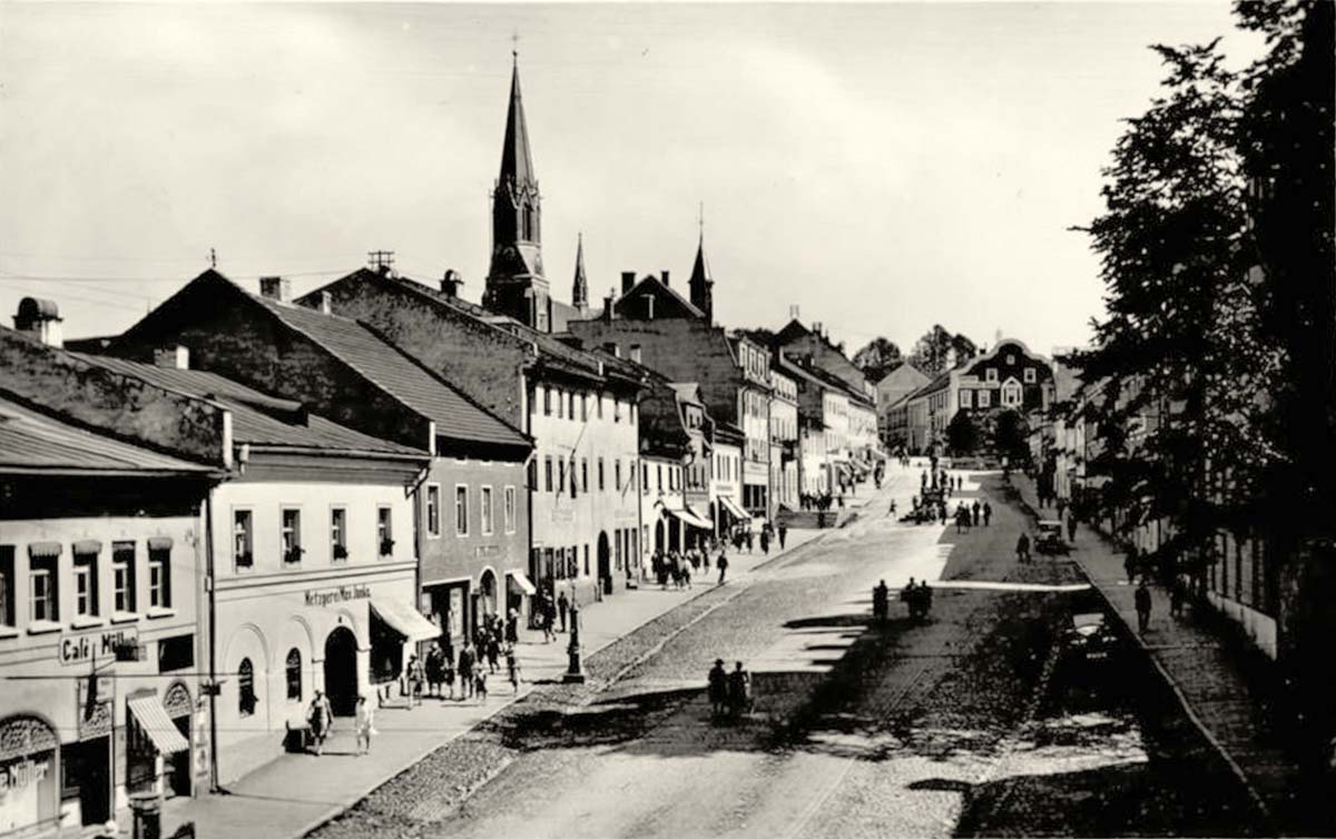 Zwiesel. Panorama von Stadtstraße