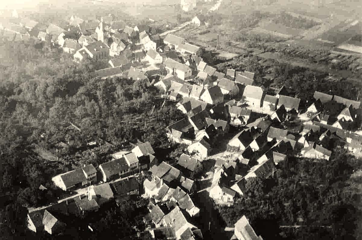 Ahorn. Berolzheim - Luftaufnahme (nord-östlich) um 1936