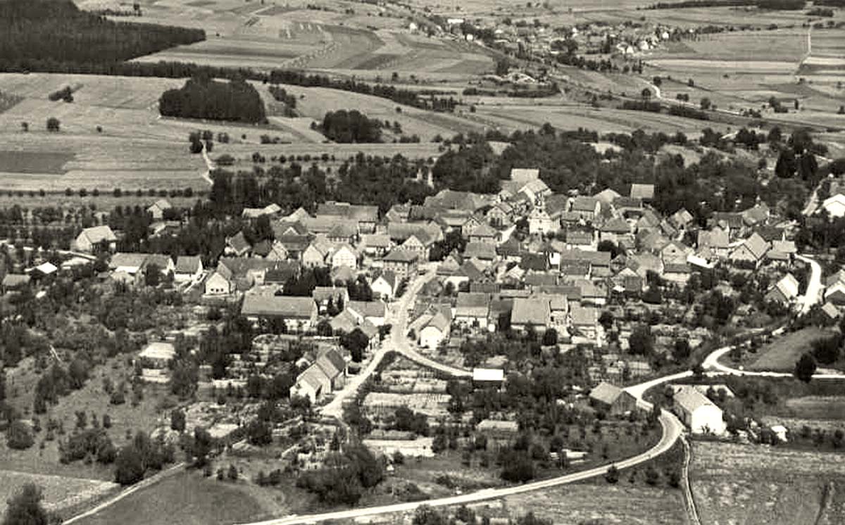 Ahorn. Hohenstadt - Luftbildaufnahme