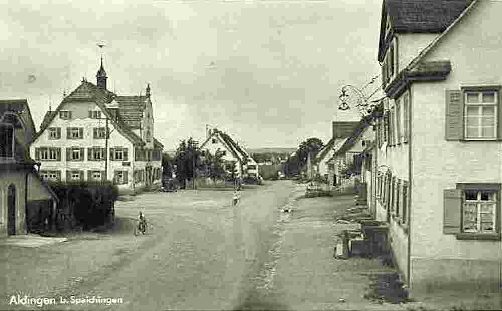 Aldingen. Panorama von Straße, 1940