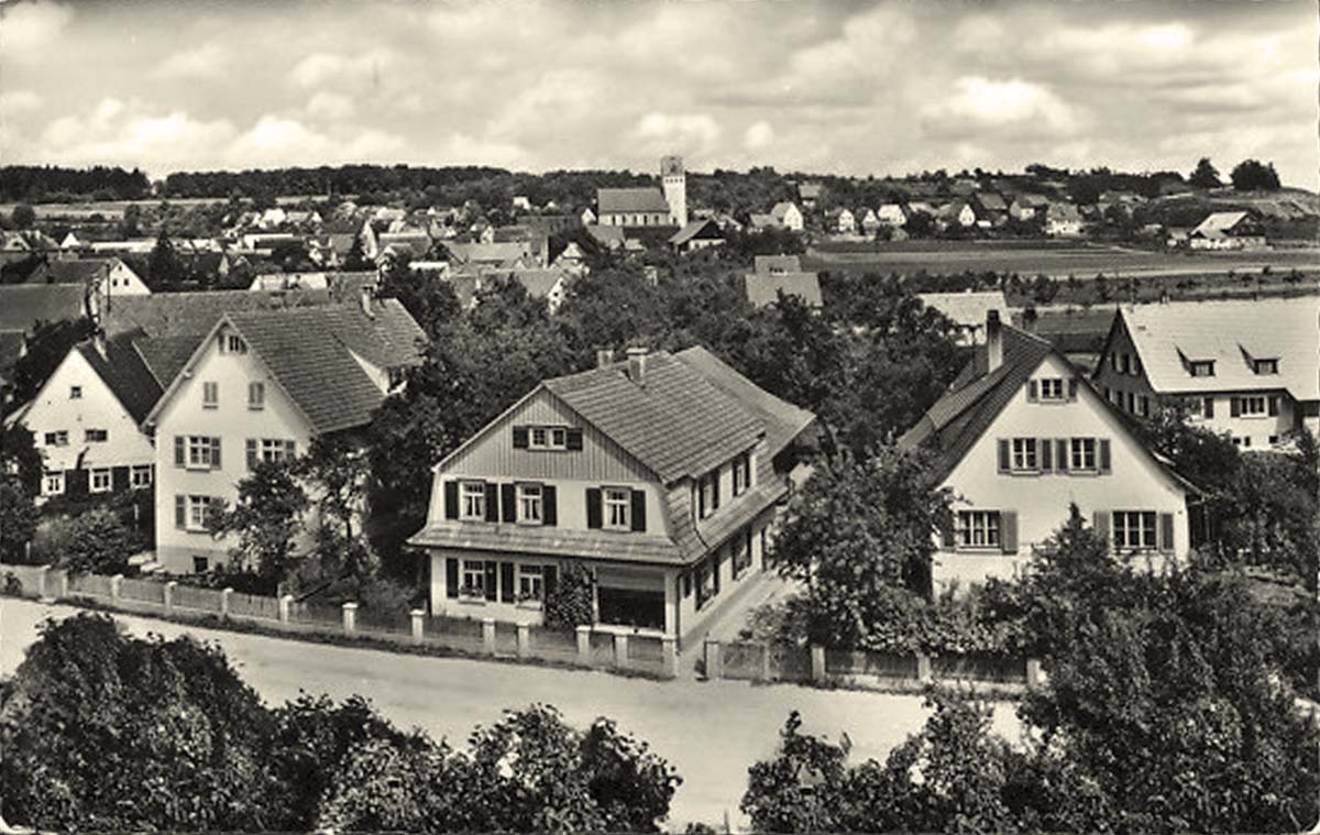 Altheim (Alb). Panorama von Dorfstraße