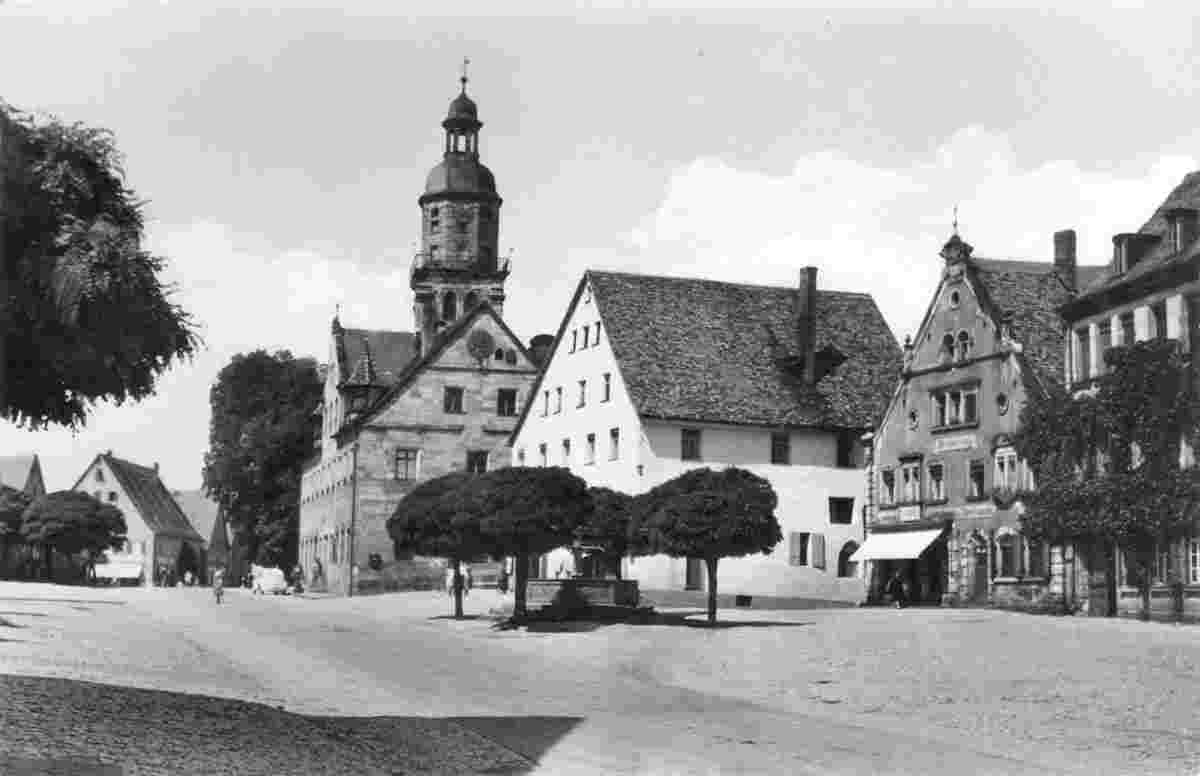 Altdorf bei Nürnberg. Marktplatz mit Kirche