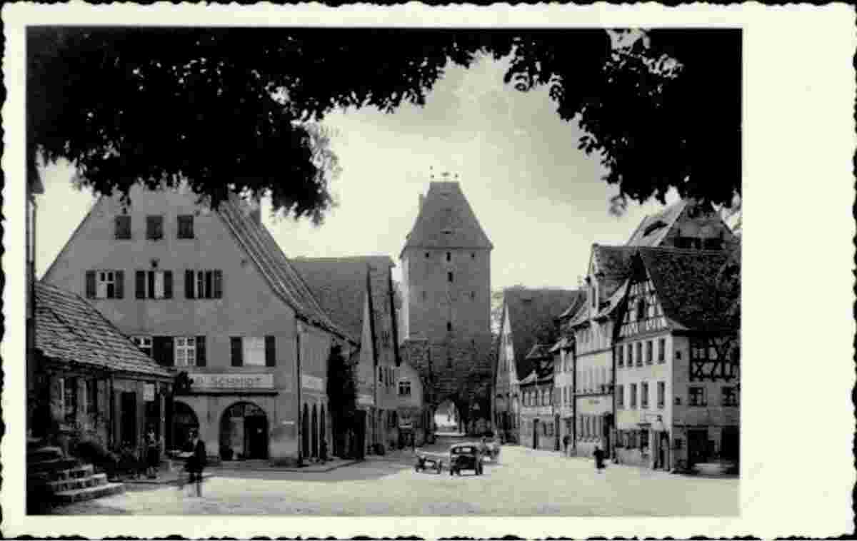 Altdorf bei Nürnberg. Panorama von Straße mit Torturm