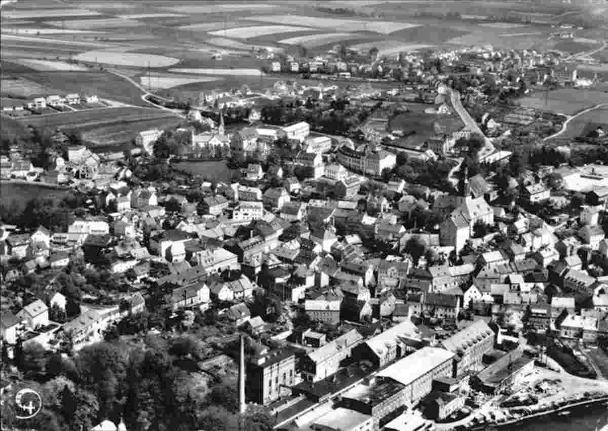 Arzberg. Panorama der Stadt, Luftbild, 1965
