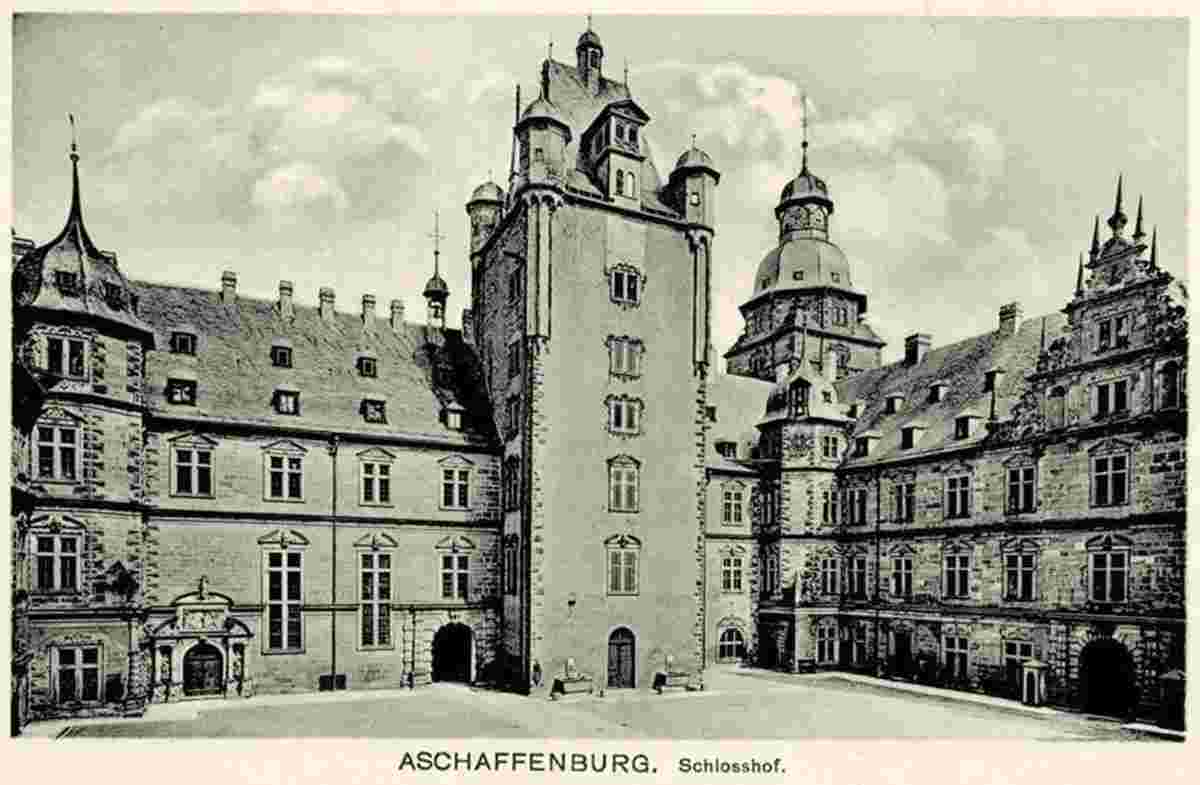 Aschaffenburg. Königliche Schloß Johannis, Hof
