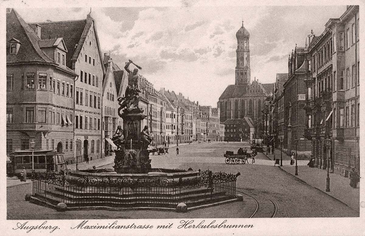 Augsburg. Maximilianstraße mit Herkulesbrunnen