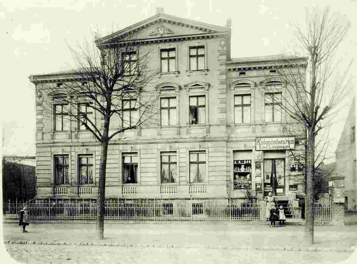 Ahrensfelde. Kolonialwaren Karl Langmann, 1910