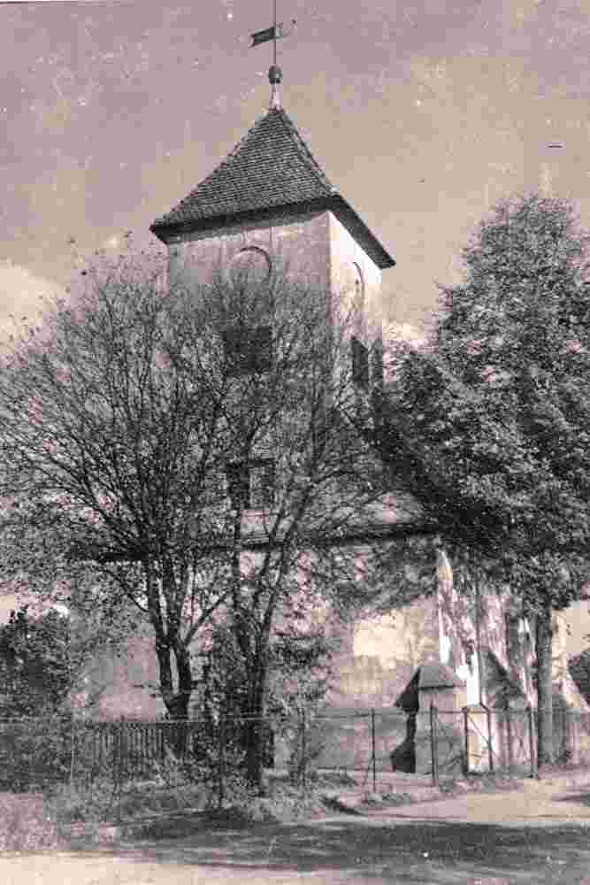 Alt Tucheband. Alte Hathenower Kirche, 1945 beschädigt, 1958 zerstört