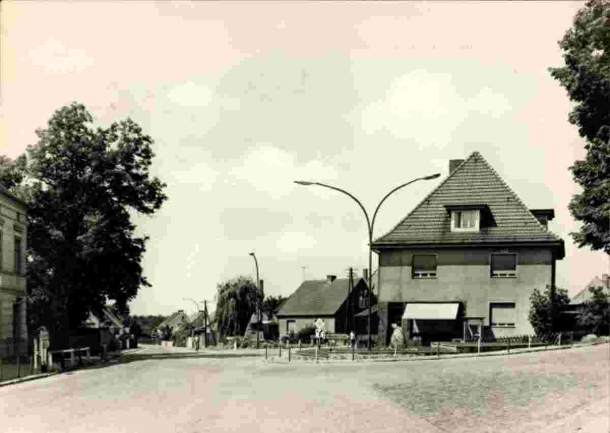 Am Mellensee. Sperenberg - Haus am Kreuzung, 1972