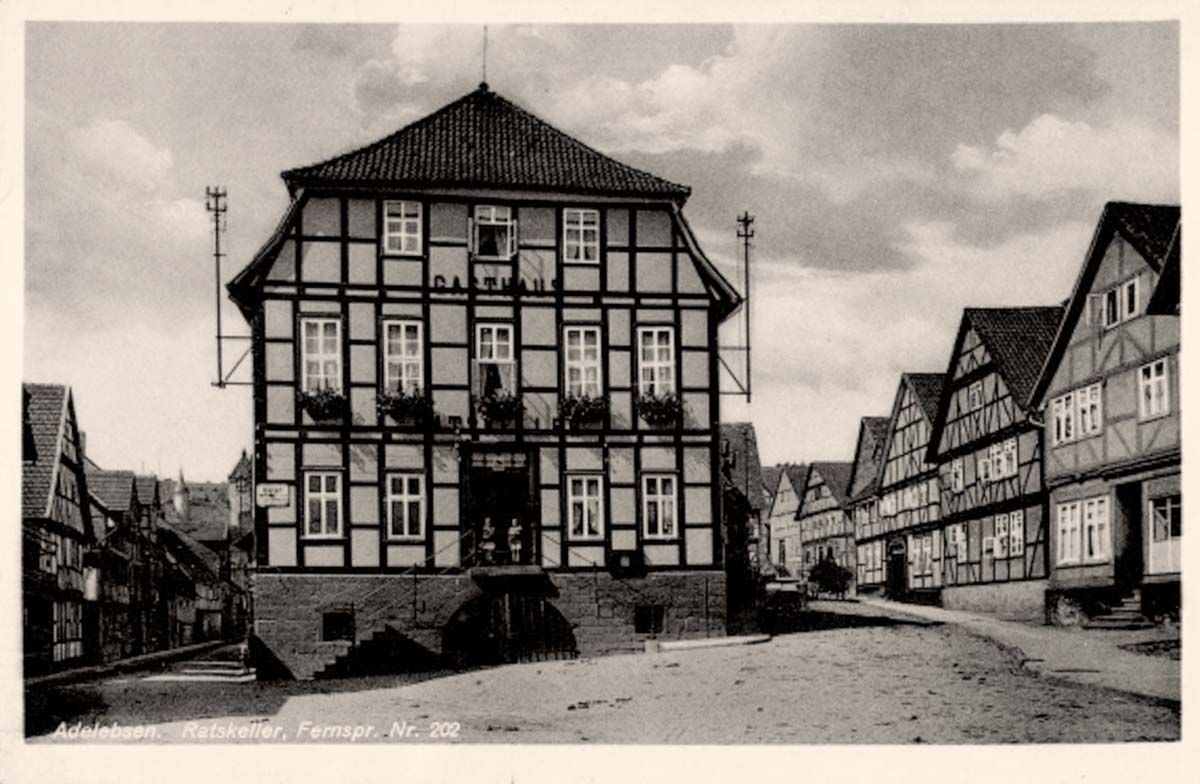 Adelebsen. Fernstraße, Ratskeller, Gasthaus, Fachwerkhäuser, 1937