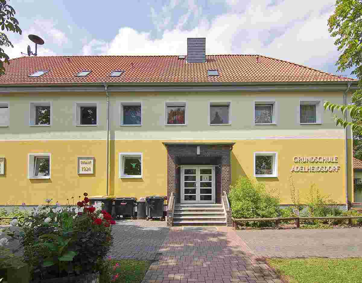 Adelheidsdorf. Grundschule