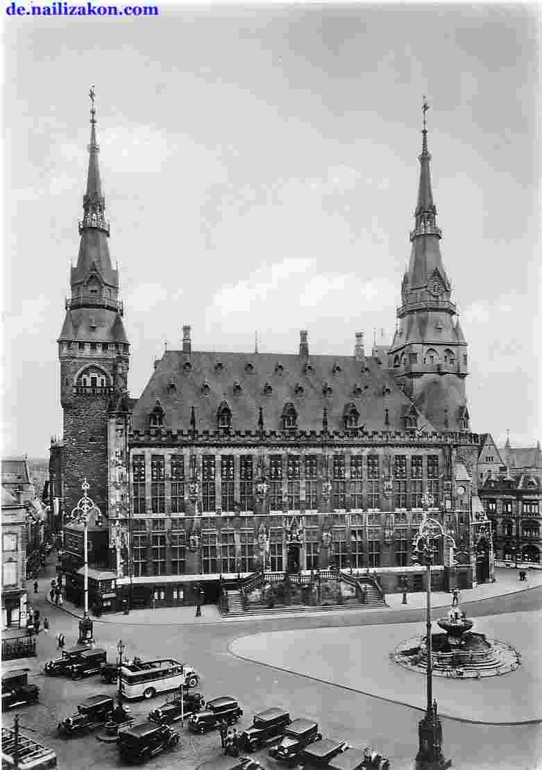 Aachen. Rathaus und Marktplatz, 1930s