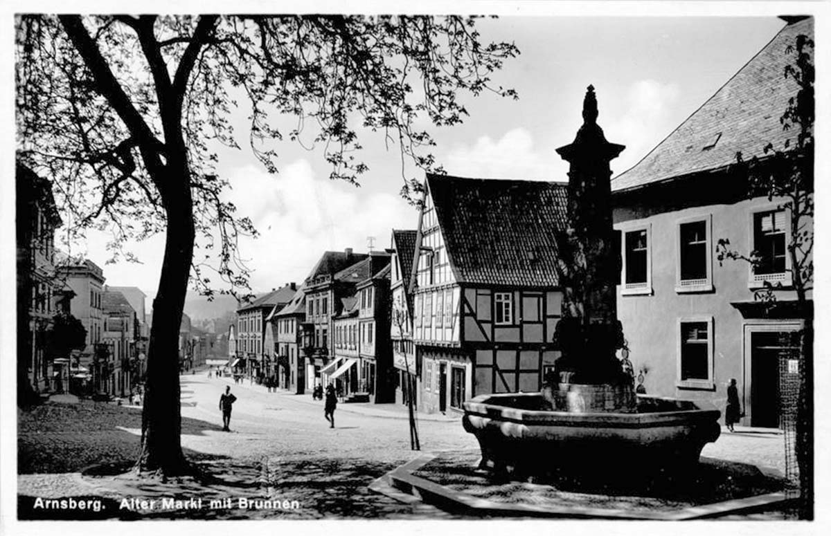 Arnsberg. Alter Markt mit Brunnen