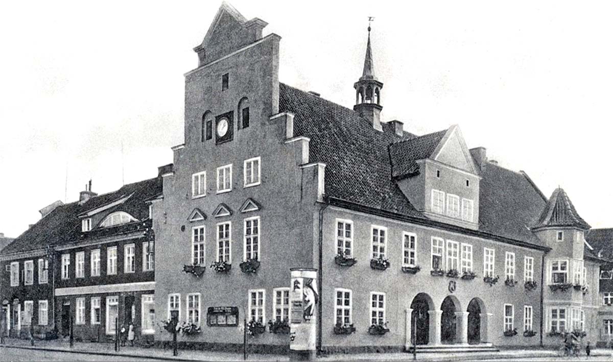 Allenburg (Druschba). Rathaus, 1935-1940