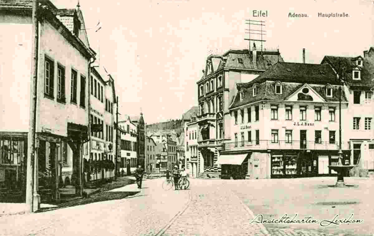 Adenau. Hauptstraße und Geschäfte