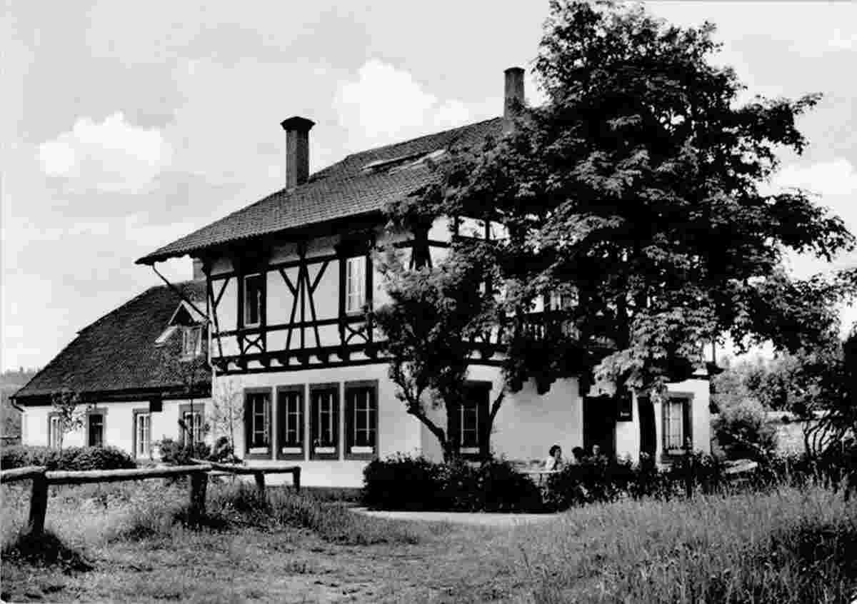 Albersweiler. Gasthaus 'Forsthaus Taubensuhl', Inhaber K. Wiedemann, 1966